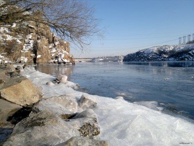 Река Днепр, вид с Правого берега на Днепрогес. Зима, Февраль 2012 года.